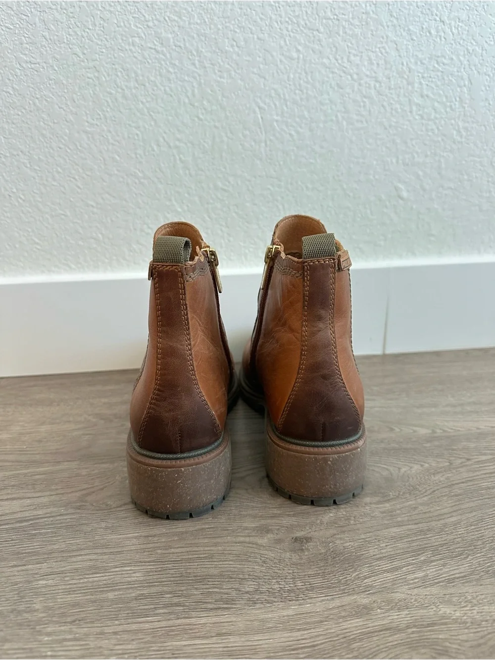 Women’s Camel Brown Pikolino boot